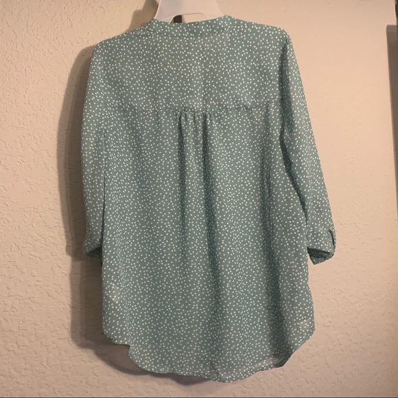 Two Green Blouses - Picture 5 of 7